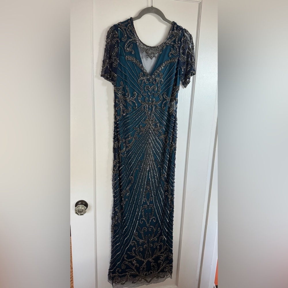 Elegant Teal and Silver Embellished Dress - Picture 3 of 6